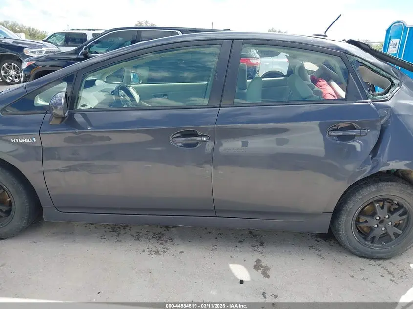 2014 TOYOTA PRIUS THREE