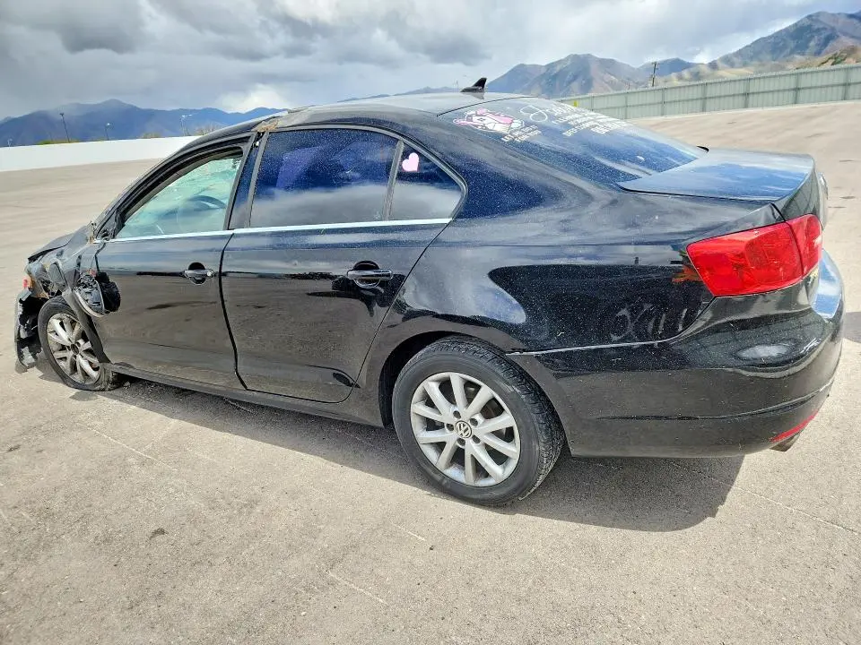 2013 VOLKSWAGEN JETTA SE  