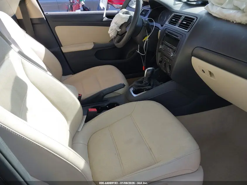 2014 VOLKSWAGEN JETTA 1.8T SE