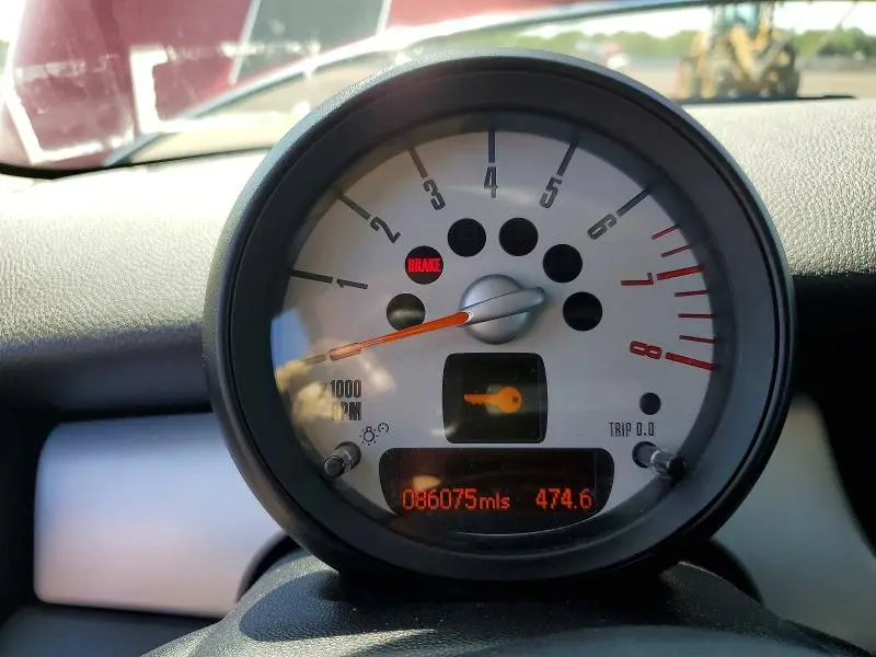2011 MINI COOPER BASE  