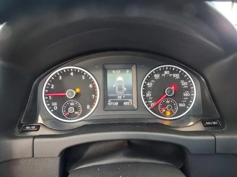 2015 VOLKSWAGEN TIGUAN S  