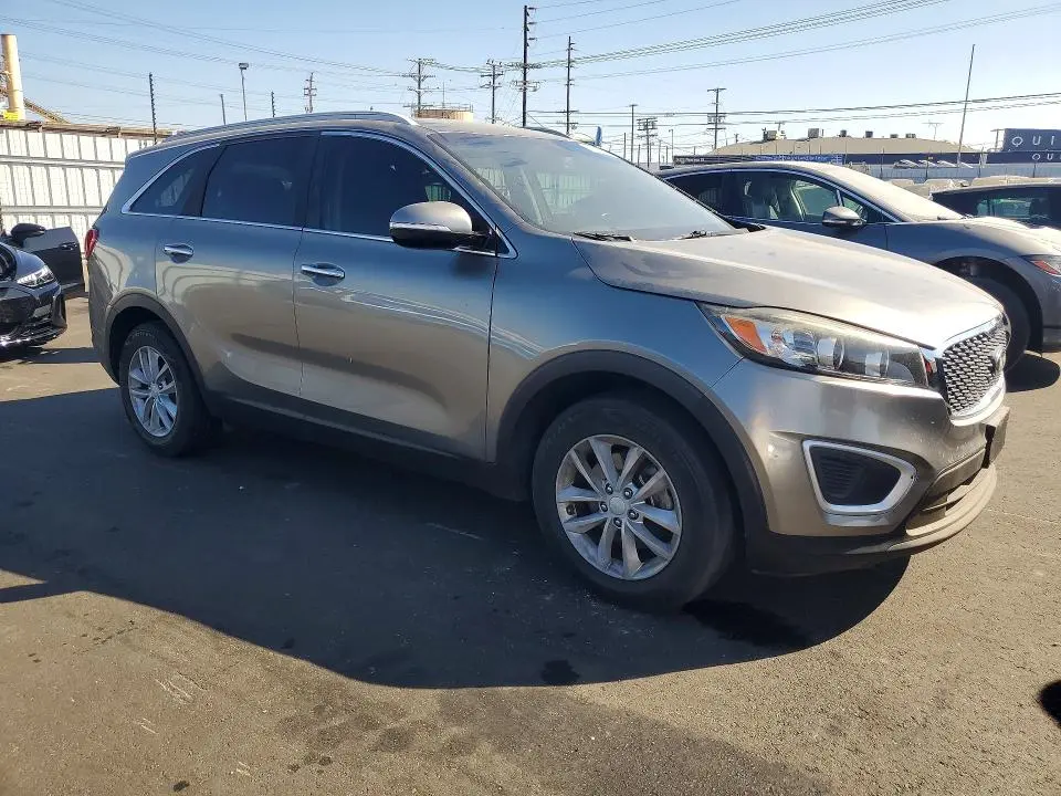 2016 KIA SORENTO LX V6  
