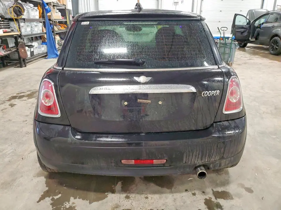 2012 MINI COOPER   