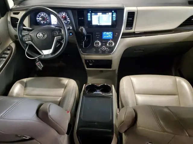 2015 TOYOTA SIENNA XLE  