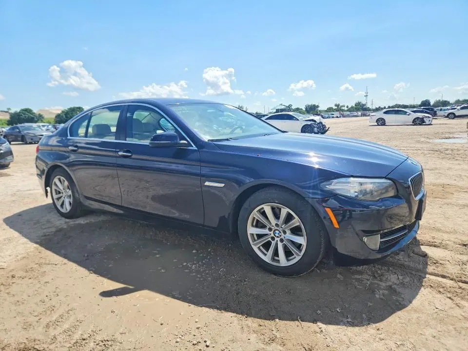2015 BMW 528 XI  