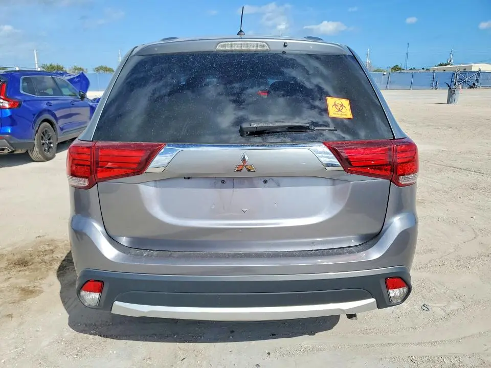 2016 MITSUBISHI OUTLANDER SE  