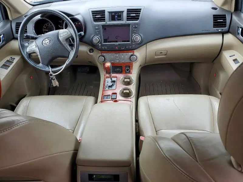 2010 TOYOTA HIGHLANDER LIMITED  