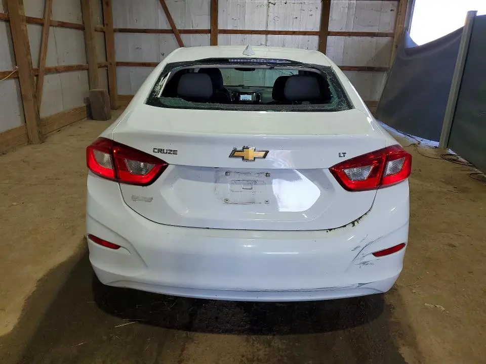 2018 CHEVROLET CRUZE LT  