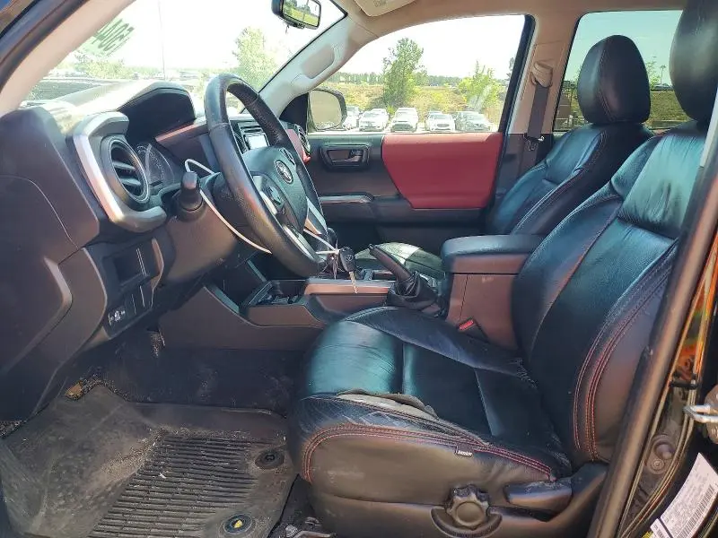 2017 TOYOTA TACOMA SR5 V6  