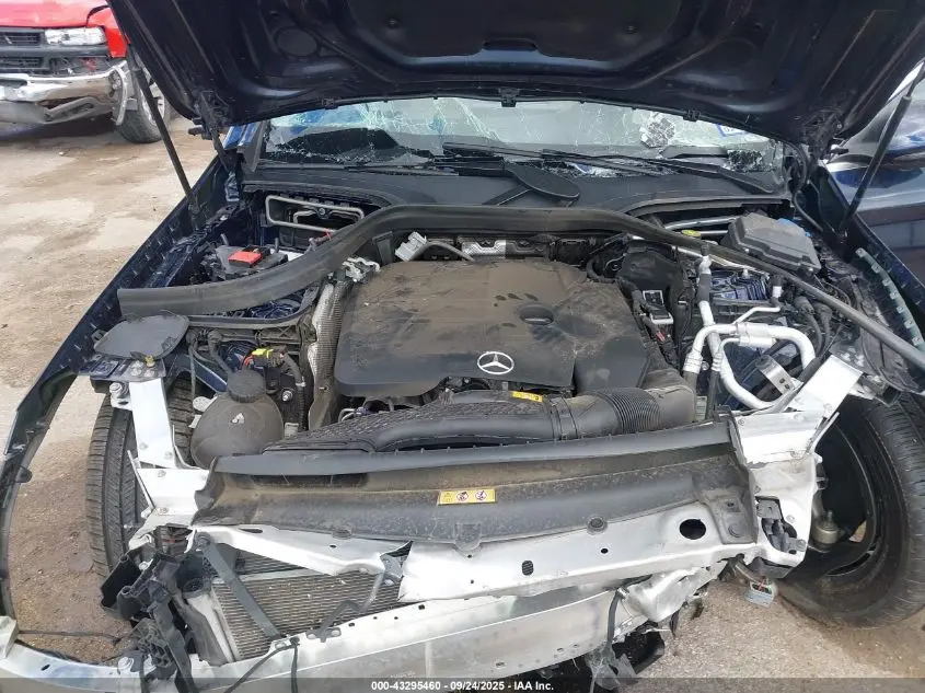 2022 MERCEDES-BENZ GLC 300 SUV