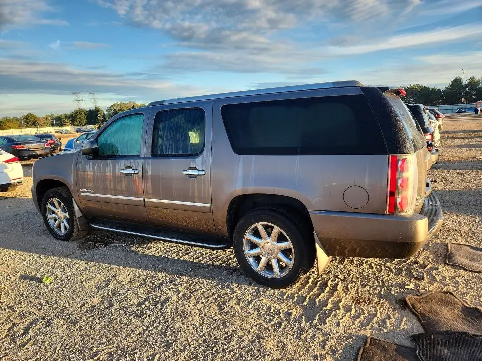 2011 GMC YUKON XL DENALI  