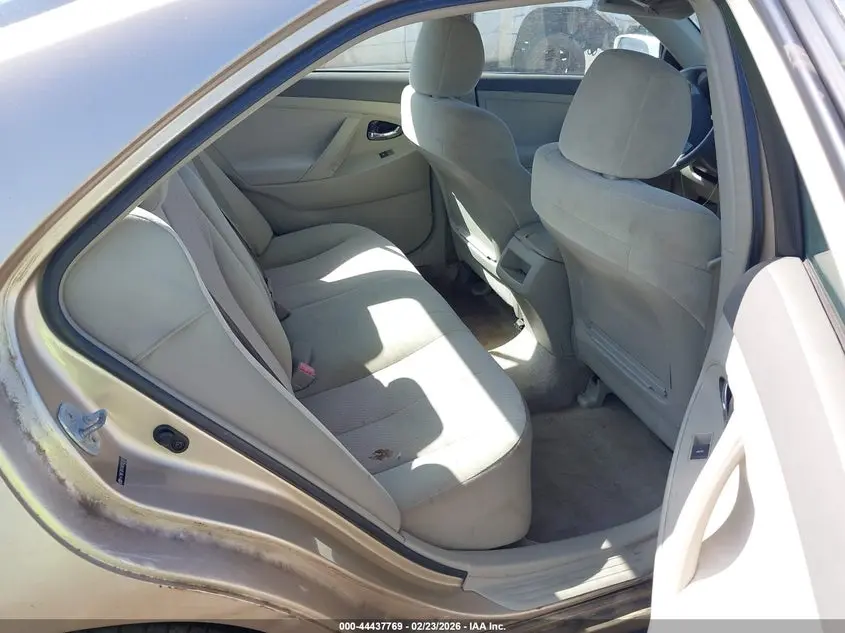 2010 TOYOTA CAMRY LE