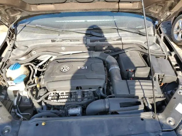 2015 VOLKSWAGEN JETTA SE  