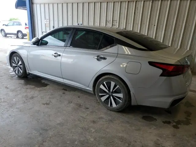 2021 NISSAN ALTIMA SV  