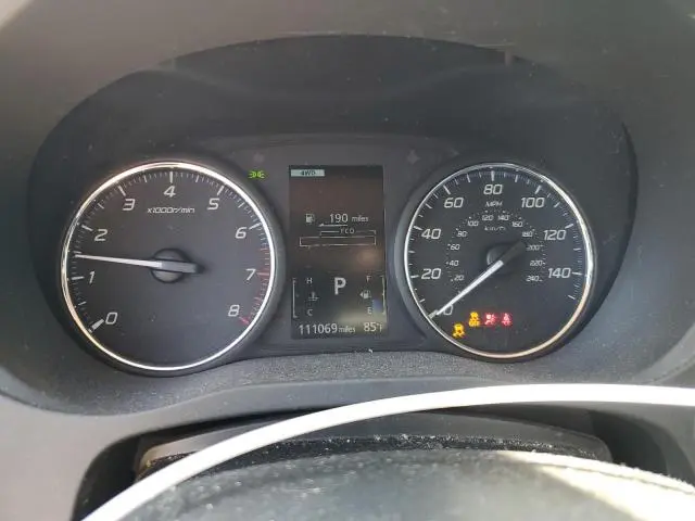 2018 MITSUBISHI OUTLANDER SE  