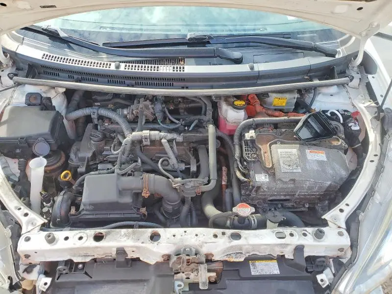 2016 TOYOTA PRIUS C TWO  