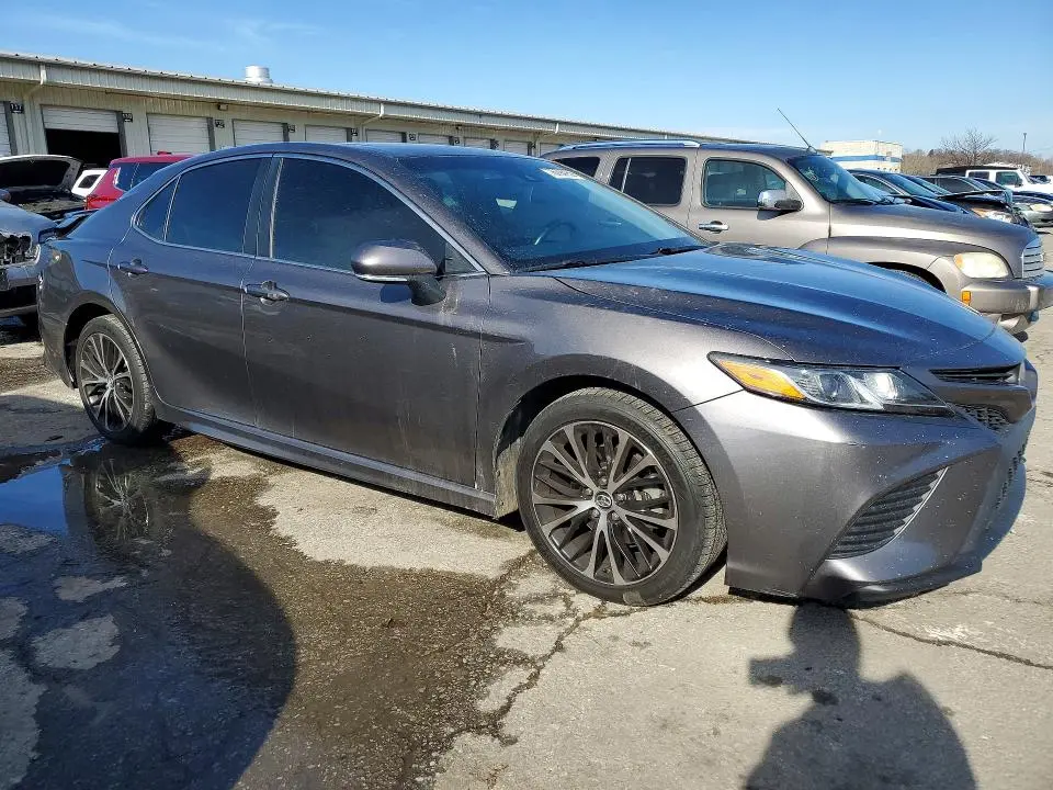 2018 TOYOTA CAMRY   