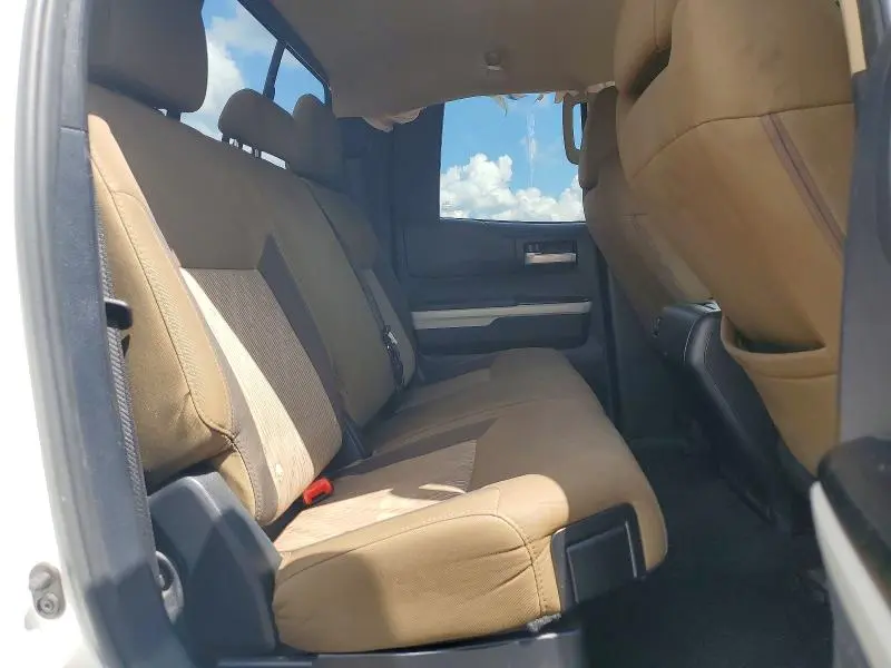 2015 TOYOTA TUNDRA SR5  