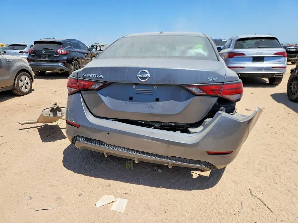 2024 NISSAN SENTRA SV  