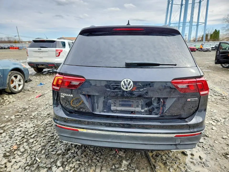 2020 VOLKSWAGEN TIGUAN SE  