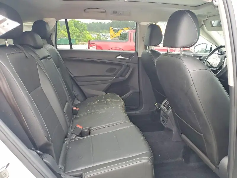 2018 VOLKSWAGEN TIGUAN SE  