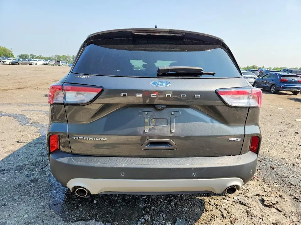 2020 FORD ESCAPE TITANIUM  