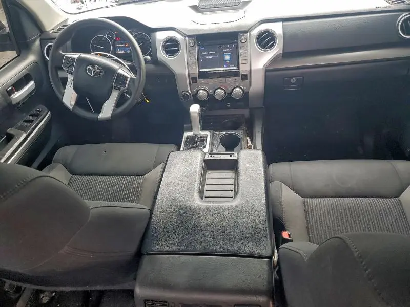 2015 TOYOTA TUNDRA CREWMAX SR5  