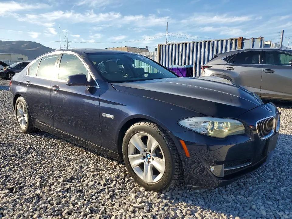 2011 BMW 528 I  