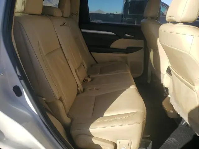 2015 TOYOTA HIGHLANDER XLE  