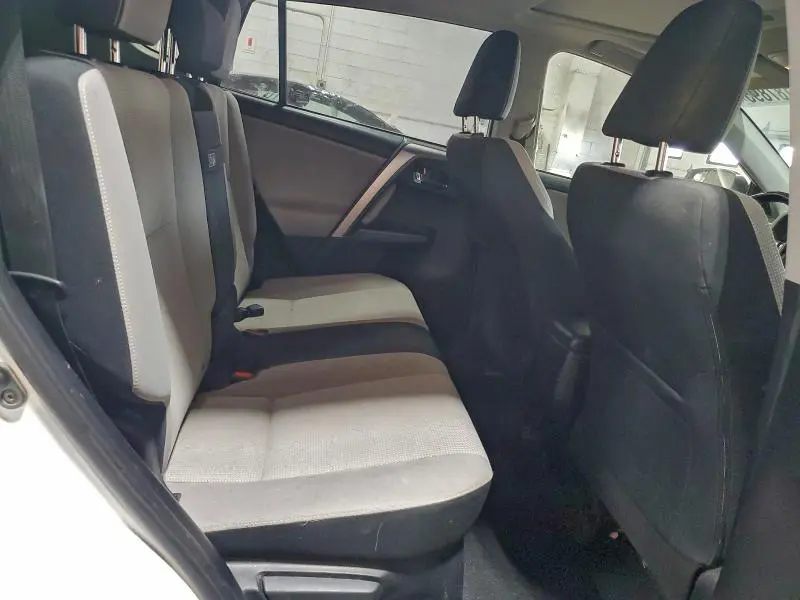 2018 TOYOTA RAV4 HV LE  