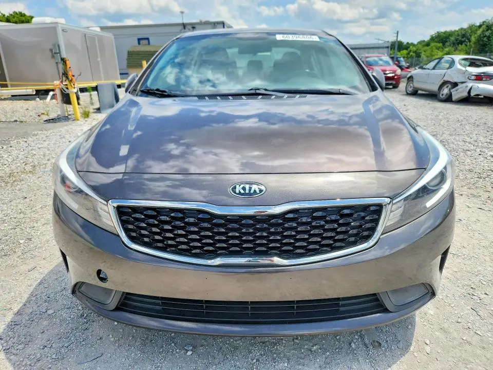 2018 KIA FORTE LX  