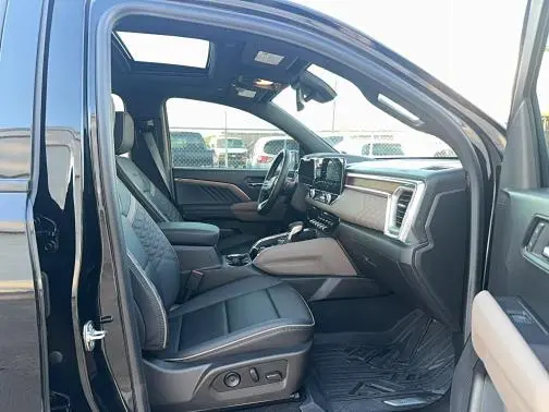 2024 GMC CANYON DENALI  