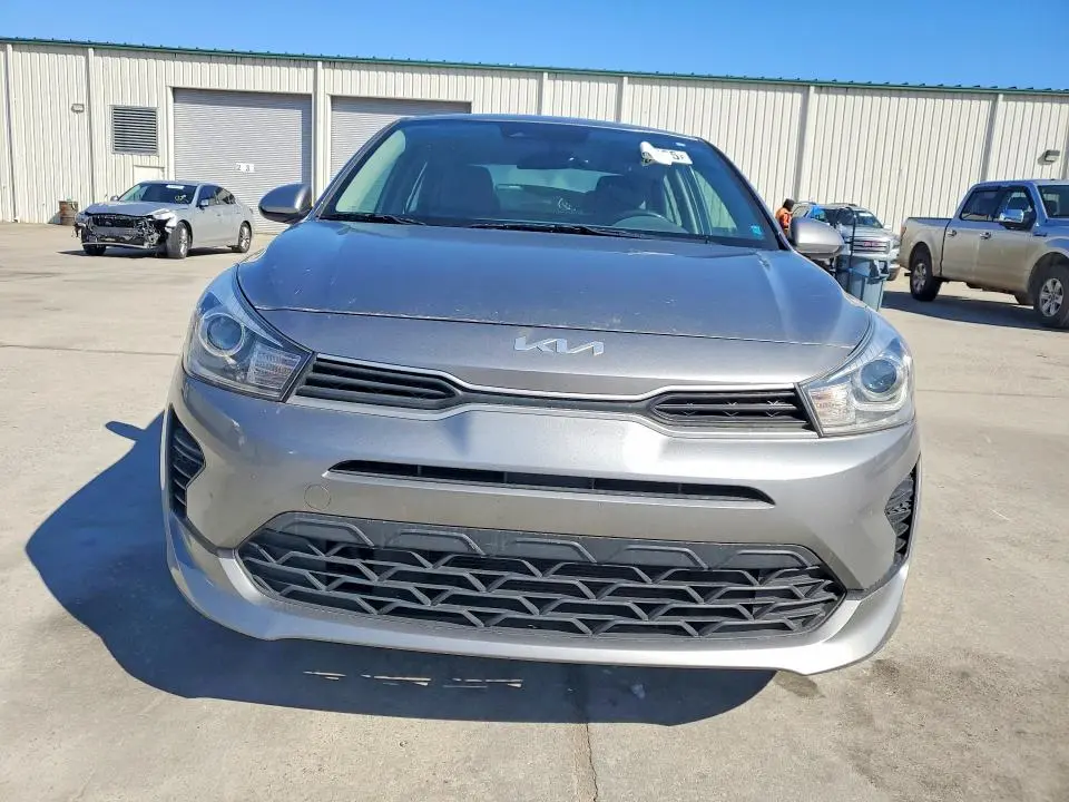 2022 KIA RIO LX  