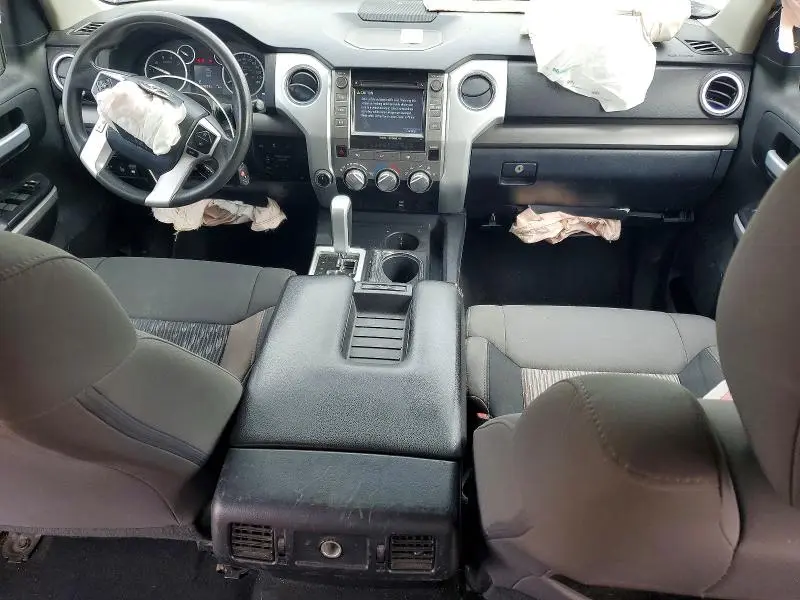 2017 TOYOTA TUNDRA SR5  