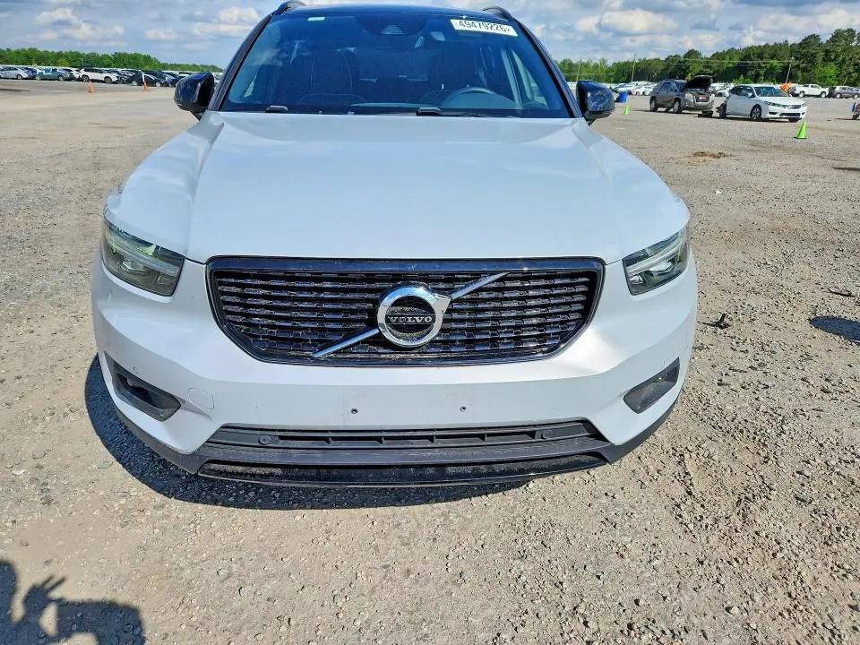 2021 VOLVO XC40 T5 R-DESIGN  