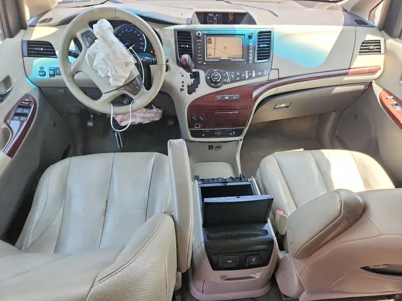2012 TOYOTA SIENNA XLE 8-PASSENGER  