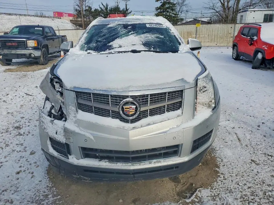 2011 CADILLAC SRX LUXURY COLLECTION  