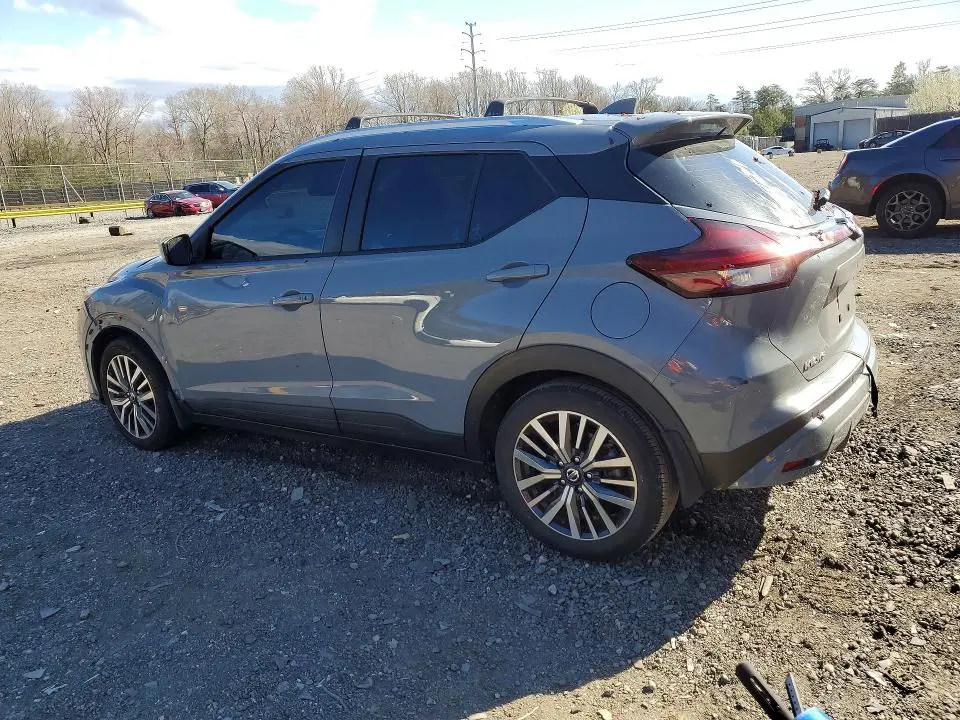 2021 NISSAN KICKS SV  