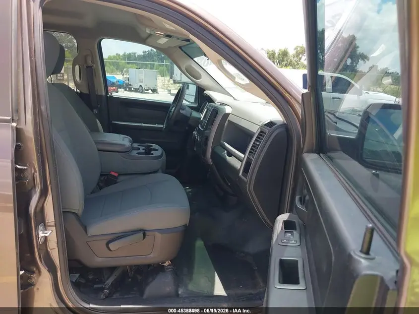 2020 RAM 1500 CLASSIC TRADESMAN  4X4 6'4 BOX