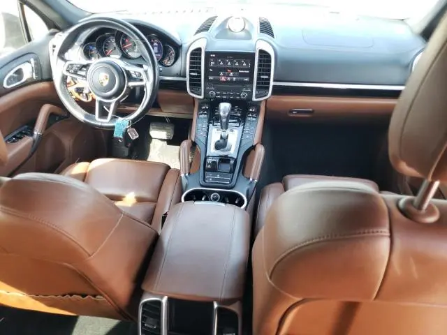 2018 PORSCHE CAYENNE   