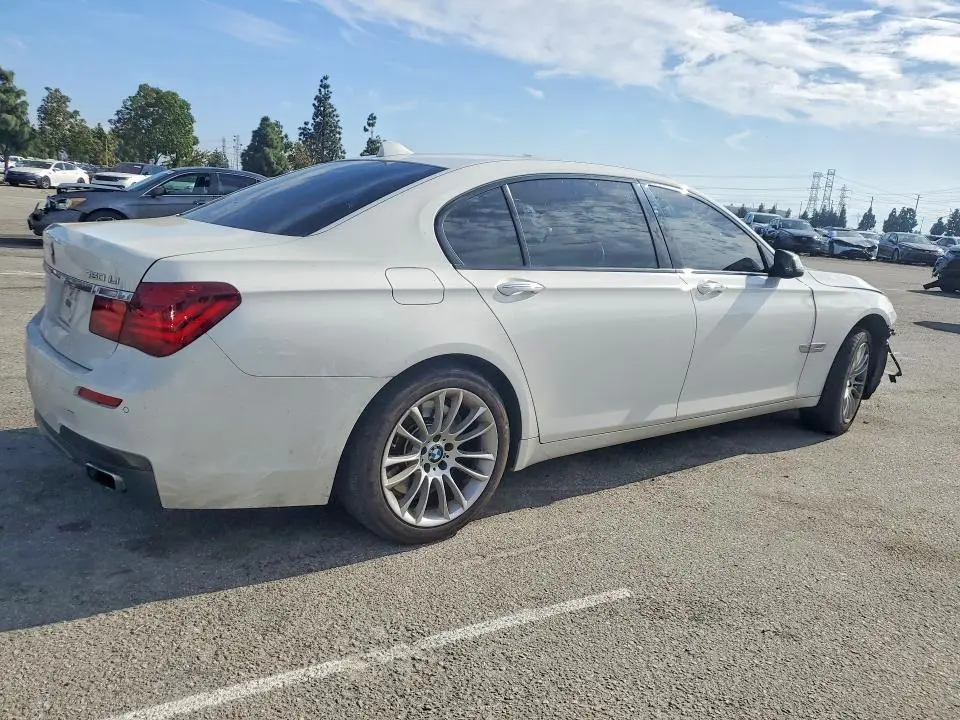 2014 BMW 750 LXI  