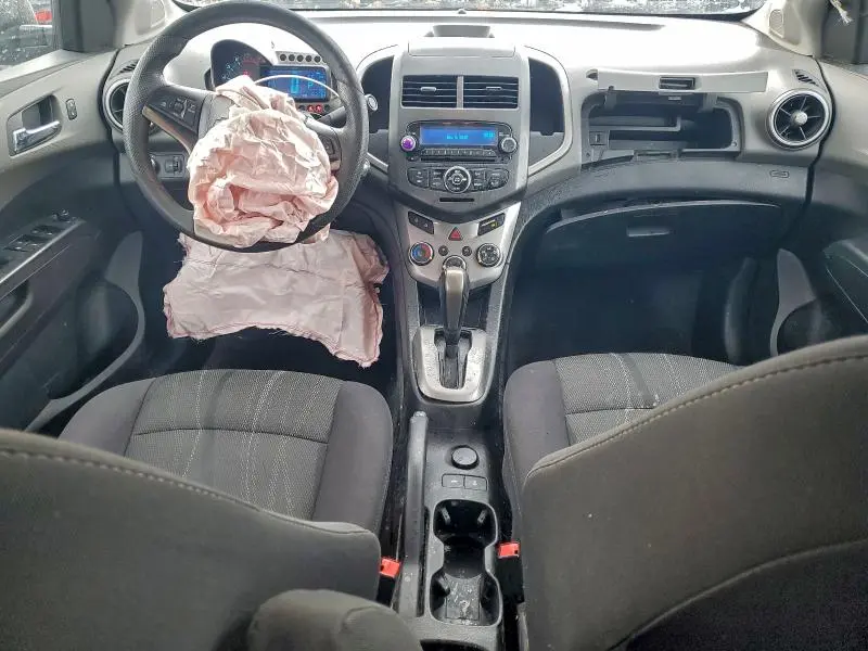 2015 CHEVROLET SONIC LT  