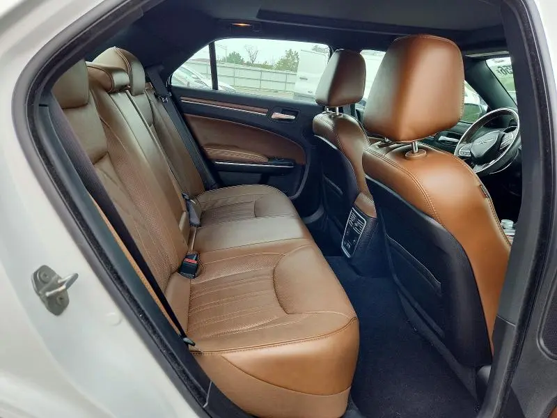 2019 CHRYSLER 300C   