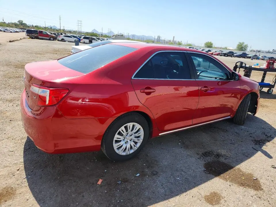 2014 TOYOTA CAMRY LE  