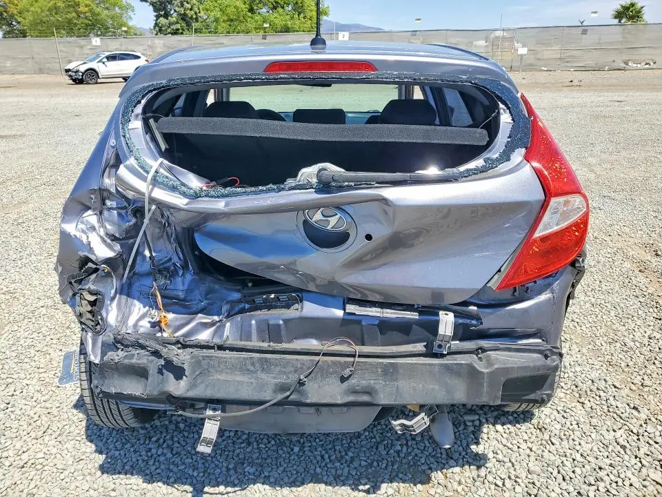 2016 HYUNDAI ACCENT SE  