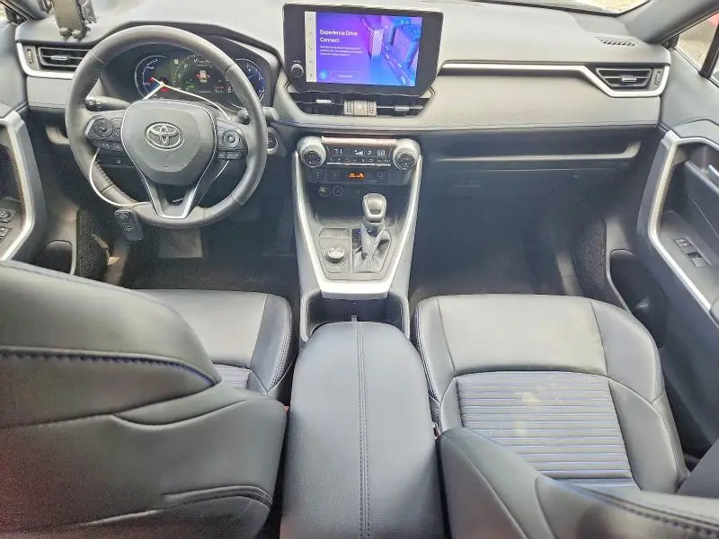2025 TOYOTA RAV4 XSE  