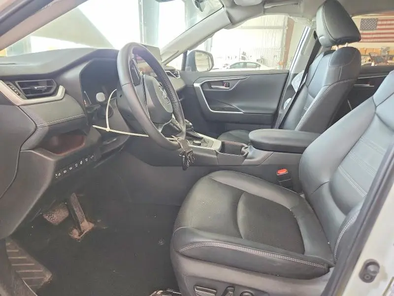 2025 TOYOTA RAV4 LIMITED  
