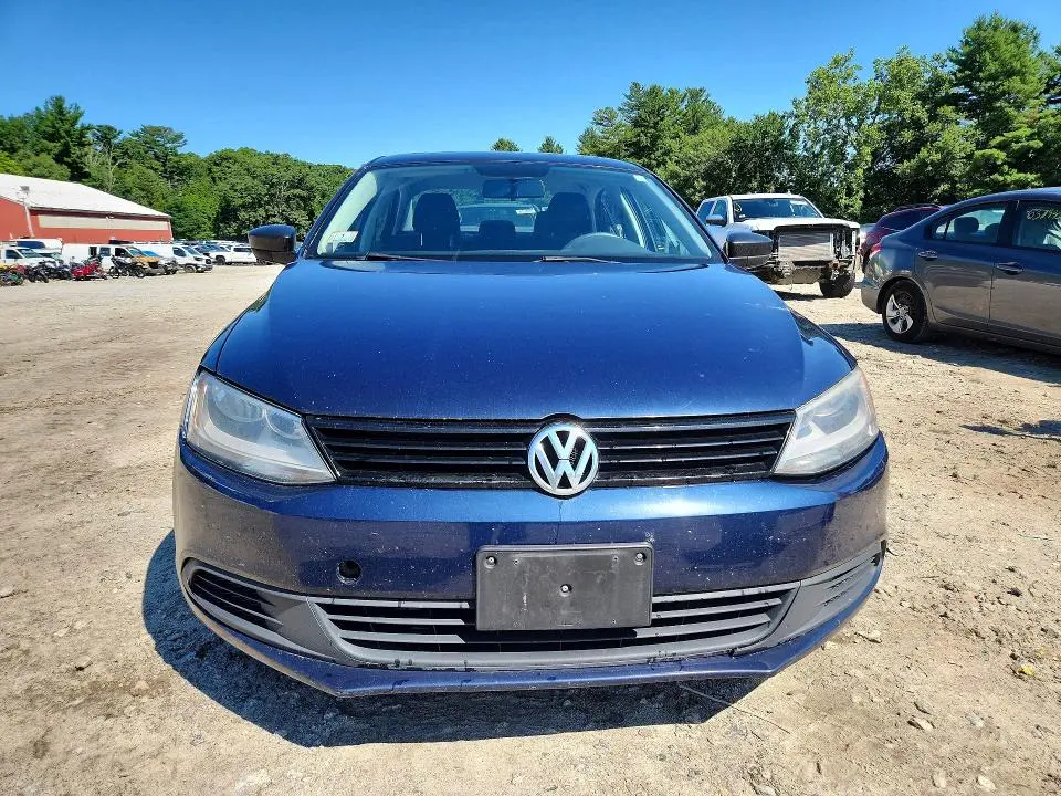 2012 VOLKSWAGEN JETTA BASE  