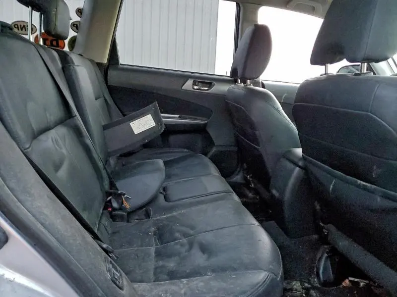 2013 SUBARU FORESTER LIMITED  