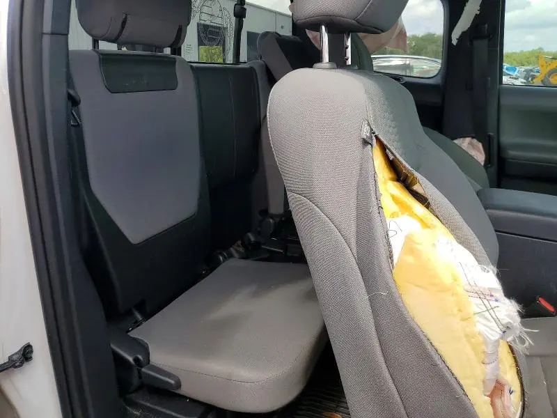 2019 TOYOTA TACOMA SR  
